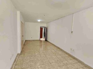 Foto 6 de EN VENTA DEPARTAMENTO PLANTA BAJA -  URDESA CENTRAL - BÁLSAMOS Y V.E ESTRADA