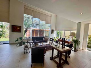 Foto 2 de venta linda casa La Estancia Oeste,La Molina