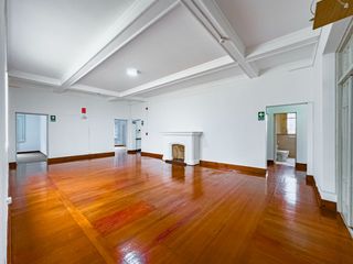Foto 1 de ALQUILO AMPLIA OFICINA DE 350 m² EN SAN ISIDRO – UBICACIÓN ESTRATÉGICA EN JAVIER PRADO OESTE 390