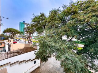 Foto 7 de ALQUILO AMPLIA OFICINA DE 350 m² EN SAN ISIDRO – UBICACIÓN ESTRATÉGICA EN JAVIER PRADO OESTE 390