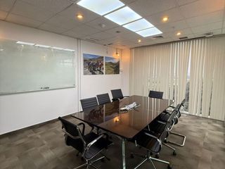 Foto 5 de Oficina Amoblada de 230 m² Cerca Al Jockey Plaza en Santiago de Surco