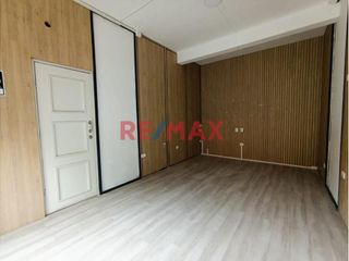 Foto 1 de Alquilo Local Comercial En Primer Piso En Urb. Santa Beatriz Cercado De Lima