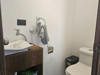 Foto 23 de En Venta Casa de 4 Dorm. en Urbanización Uxmal - Manta