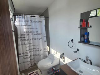 Foto 18 de En Venta Casa de 4 Dorm. en Urbanización Uxmal - Manta