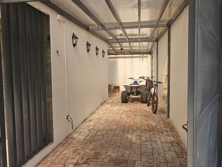 Foto 30 de En Venta Casa de 4 Dorm. en Urbanización Uxmal - Manta
