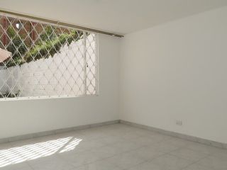 Foto 5 de VENDO CASA EN LISBOA