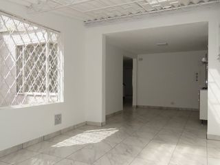 Foto 10 de VENDO CASA EN LISBOA