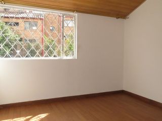 Foto 22 de VENDO CASA EN LISBOA
