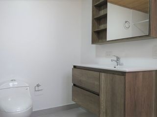 Foto 26 de VENDO CASA EN LISBOA