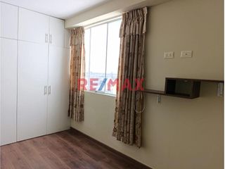 Foto 3 de Alquilo Hermoso Departamento Piso 10, Seguridad 24/7, En Urb. San Andres 1R Etapa, Charun Cuadra 2, Frente A Parque S/. 2,400 Soles Area 123.20Mts2