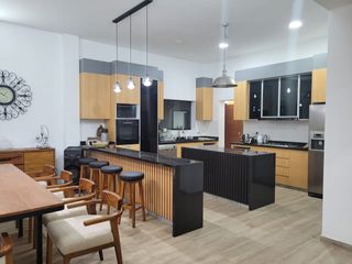 Foto 2 de ALQUILO LINDA CASA EN CONDOMINIO EL OLIVAR- PUCUSANA