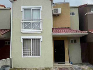Foto 2 de Alquilo Casa en Urb La Perla Et 4