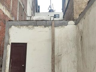Foto 1 de Venta De Terreno En Barrios Altos-Cercado De Lima
