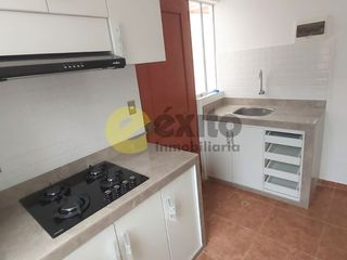 Foto 2 de VENDO CASA A PRECIO DE DEPARTAMENTO EN URB.GALILEA, CASTILLA