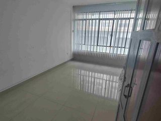 Foto 3 de Alquiler de Local Cerca a Jiron de la Union
