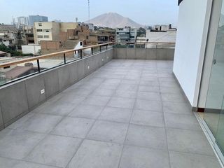 Foto 4 de VENTA LINDO PENTHOUSE DUPLEX 5 DORM. CHACARILLA SAN BORJA