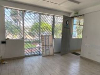 Foto 2 de SE VENDE LOCAL EN SEGUNDO PISO EN AV PERSHING