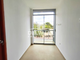 Foto 16 de SE VENDE LINDA CASA DE OCASION EN MIRAFLORES COUNTRY CLUB