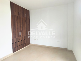 Foto 20 de SE VENDE LINDA CASA DE OCASION EN MIRAFLORES COUNTRY CLUB