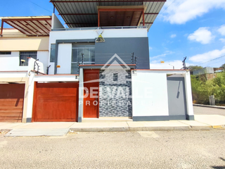 Foto 1 de SE VENDE LINDA CASA DE OCASION EN MIRAFLORES COUNTRY CLUB
