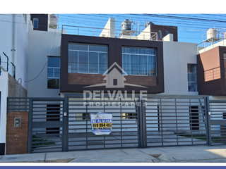 Foto 1 de ALQUILER DE CASA DE ESTRENO EN Urb. MIRAFLORES COUNTRY CLUB