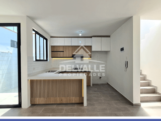Foto 5 de SE VENDE BONITA CASA DE 1 PISO EN | Urb. BOULEVARD PARK PLAZA - PIURA