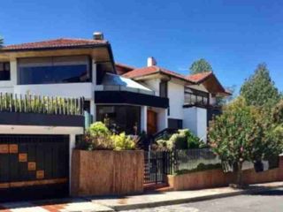 Apartamento en Venta en Monteserrin