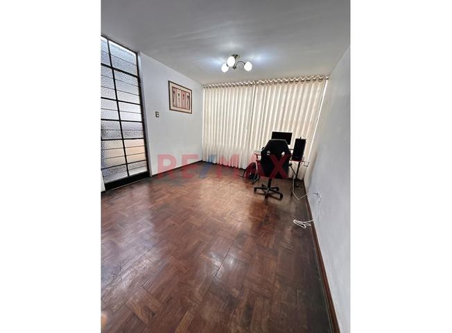 Casa en Venta en Los Olivos – pohled 5