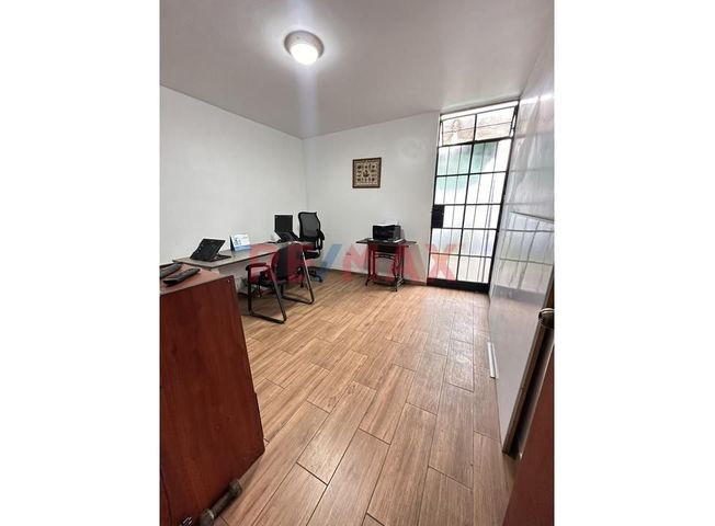 Casa en Venta en Los Olivos – další