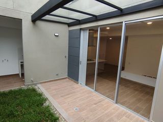 Foto 5 de CASA EN LA CEJA