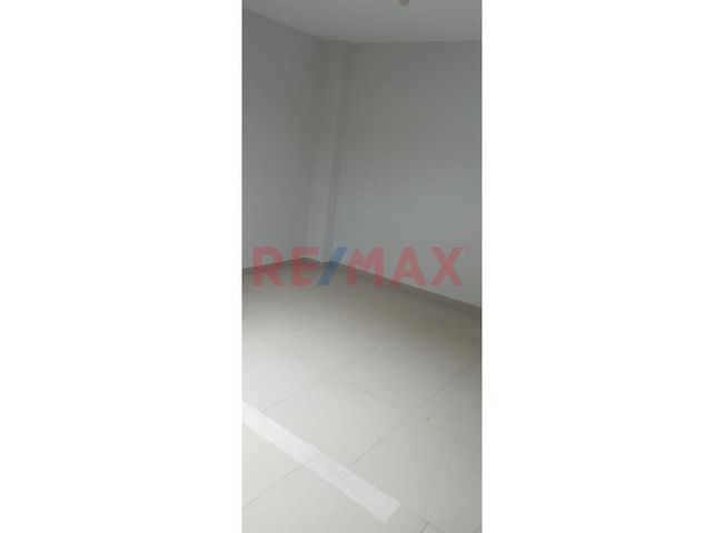 Departamento en Venta en Comas - Więcej