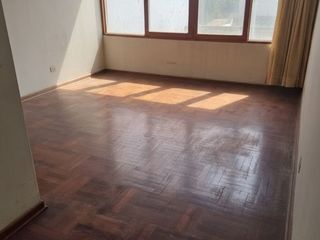 Apartment in Santiago de Surco, Urb. Chama - More