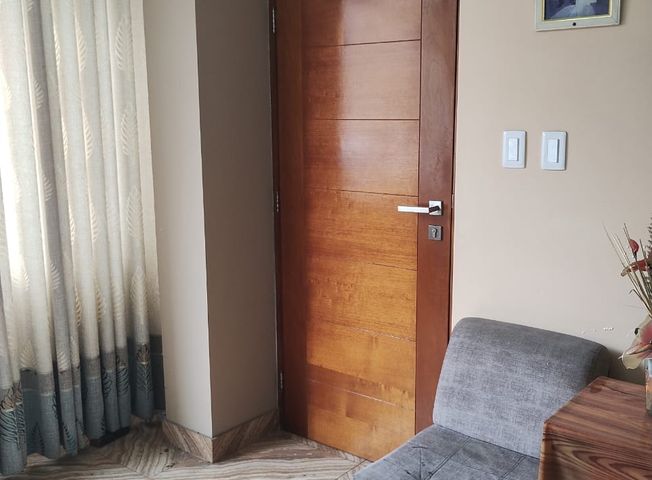 Casa en Venta en San Juan de Miraflores - Więcej