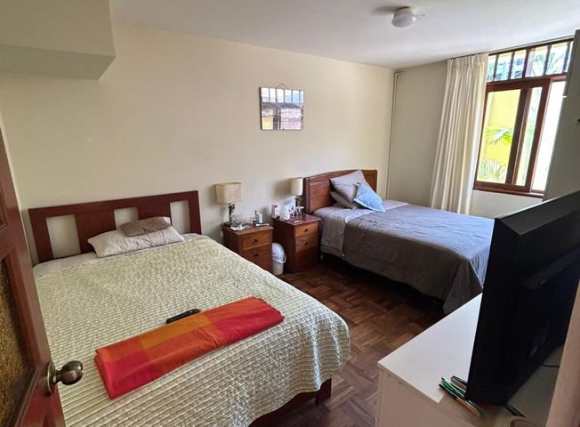 Casa en Venta en Santiago de Surco - Więcej