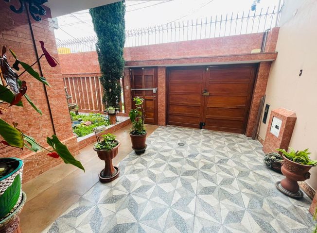 Casa en Venta en San Miguel - Więcej