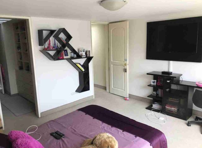 Casa en Venta en Santiago de Surco - Vista 5