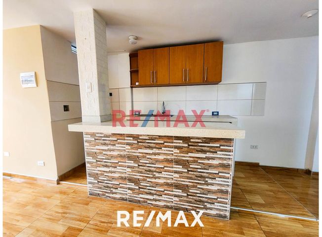Departamento en Venta en Los Olivos - Widok 4