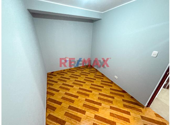 Departamento en Venta en Comas - Więcej