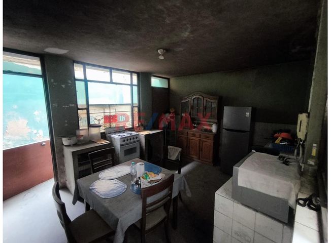 Casa en Venta en Los Olivos - Mehr