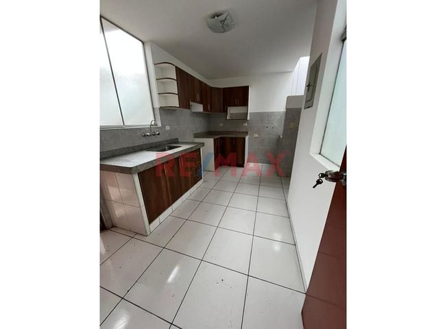 Departamento en Venta en Los Olivos - Więcej