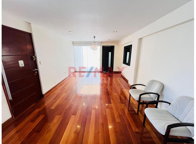 Departamento en Venta en San Borja - View 4