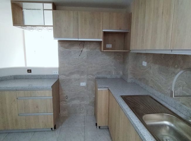 Departamento en Venta en Los Olivos - Widok 6