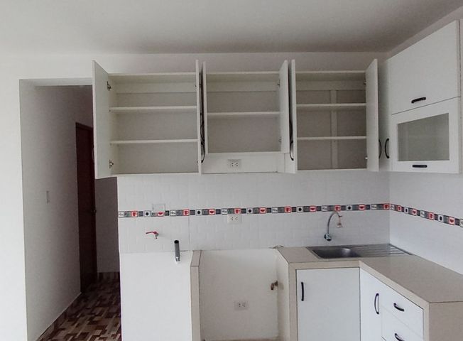 Departamento en Venta en Ate - Widok 6