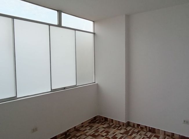 Departamento en Venta en Ate - Więcej