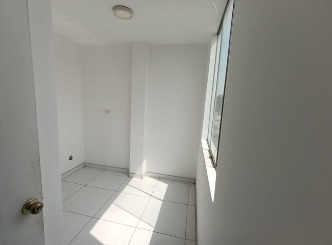 Departamento en Venta en Comas - More