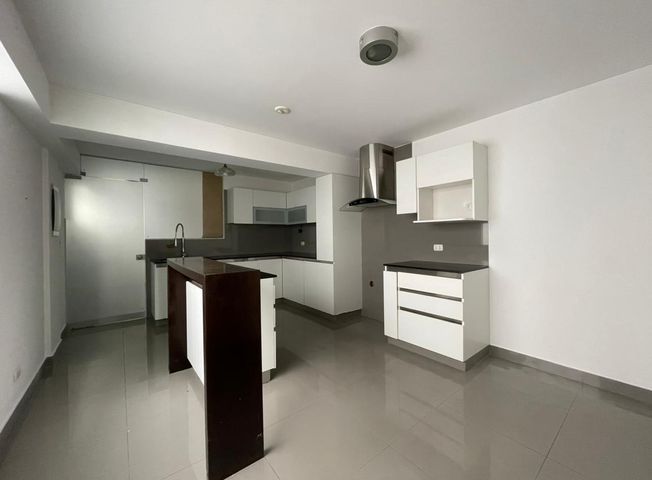 Departamento en Venta en Santiago de Surco - Mehr