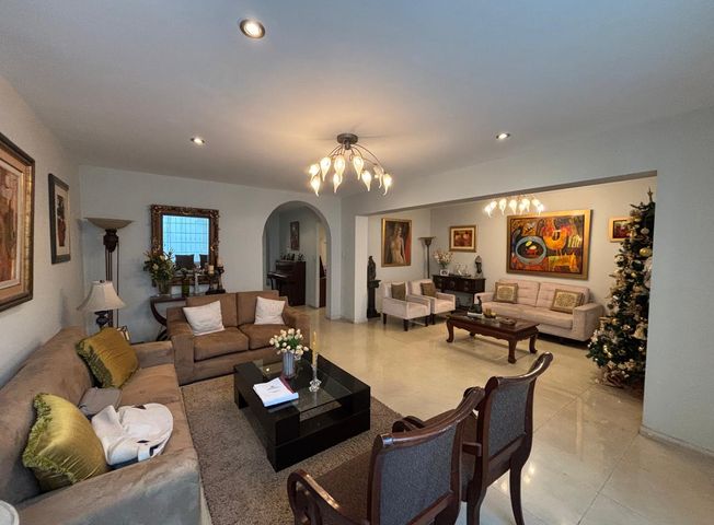 Casa en Venta en San Borja - Mehr