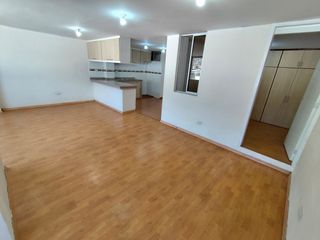 Apartamento en Venta en Chillogallo