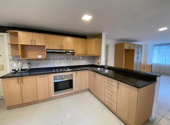 Apartamento en venta en Gonzalez Suarez – pohled 3