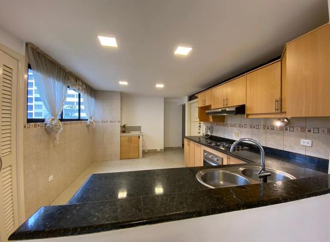 Apartamento en venta en Gonzalez Suarez – pohled 4